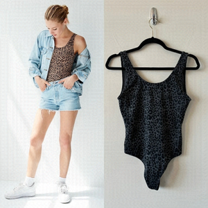 Aritzia-tna 90s Kathi Bodysuit In Black & Grey (Size: Medium)